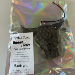 Black Bull Head Freshie by Unknown Brand